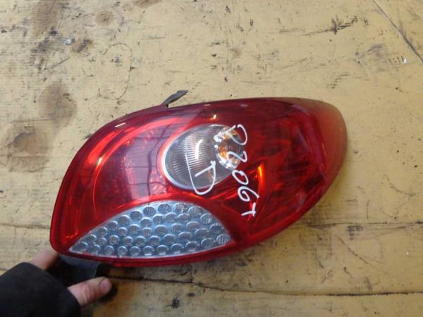 FEU ARRIERE DROIT PEUGEOT 206 + 2009+ - Vue 1